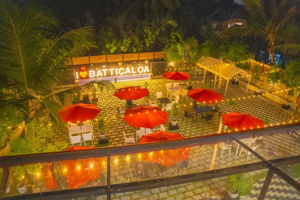 Kathir Restaurant & Banquet Hall Outdoor Night Courtyard